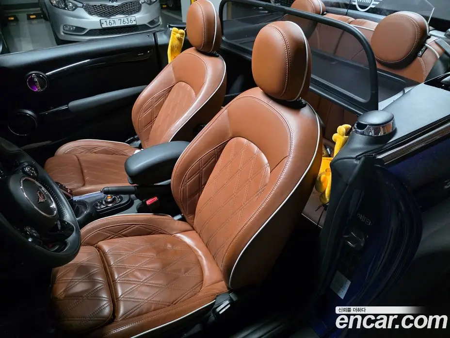 Mini Cooper Convertible 2020 2.0 автомат (гидро), фото 7 Mini Cooper Convertible 2020 2.0 автомат (гидро), фото 7