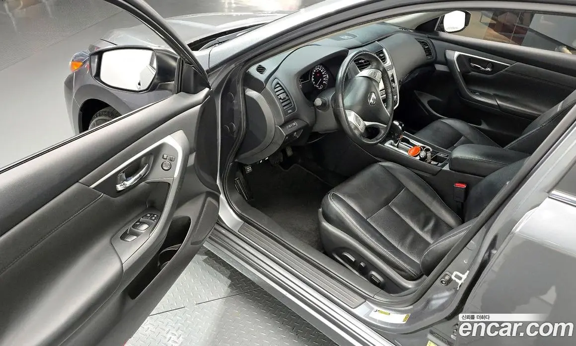 Nissan Altima 2017 2.5 автомат (гидро), фото 10 Nissan Altima 2017 2.5 автомат (гидро), фото 10