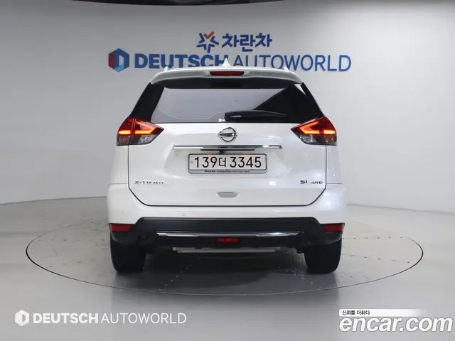 Nissan X-Trail 2018 2.5 автомат (гидро), миниатюра 4