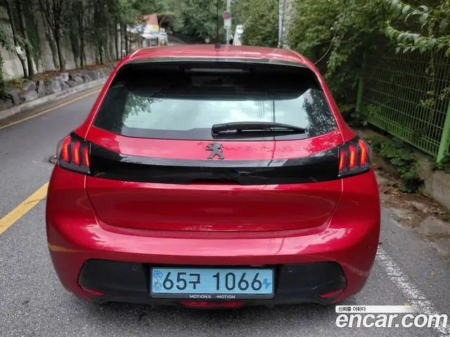 Peugeot 208 2020 1.0 автомат (гидро), миниатюра 4 Peugeot 208 2020 1.0 автомат (гидро), миниатюра 4