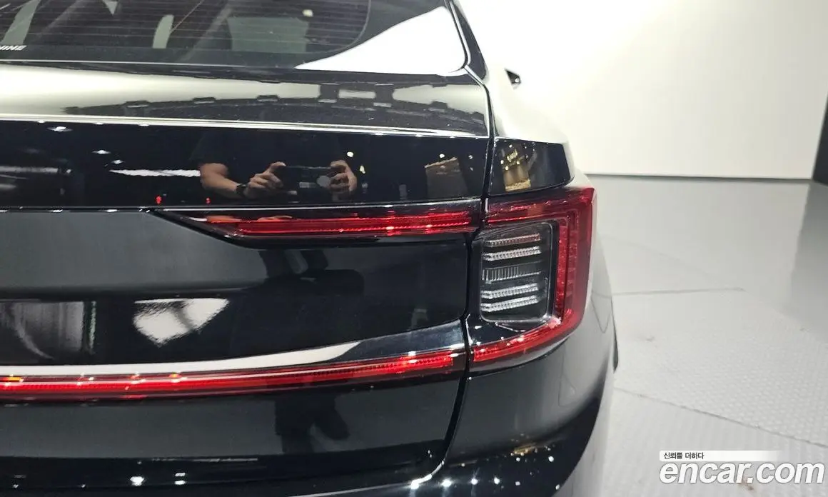 Polestar Polestar 2 2022 0.2 автомат (гидро), фото 8 Polestar Polestar 2 2022 0.2 автомат (гидро), фото 8