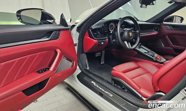 Porsche 911 2022 3.0 автомат (гидро), миниатюра 12