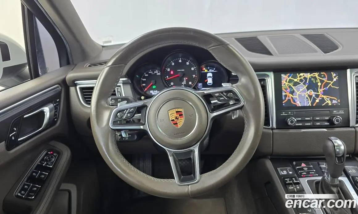Porsche Macan 2018 2.0 автомат (гидро), фото 13 Porsche Macan 2018 2.0 автомат (гидро), фото 13
