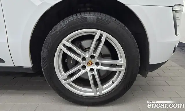 Porsche Macan 2018 2.0 автомат (гидро), миниатюра 5 Porsche Macan 2018 2.0 автомат (гидро), миниатюра 5
