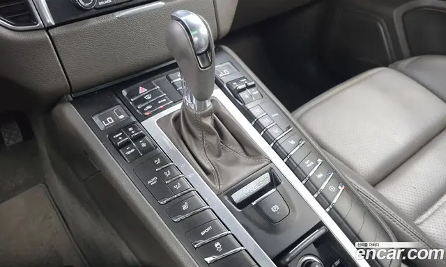 Porsche Macan 2018 2.0 автомат (гидро), миниатюра 9 Porsche Macan 2018 2.0 автомат (гидро), миниатюра 9