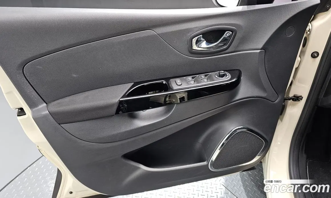 Renault (Samsung) QM3 2015 1.5 автомат (гидро), фото 14 Renault (Samsung) QM3 2015 1.5 автомат (гидро), фото 14
