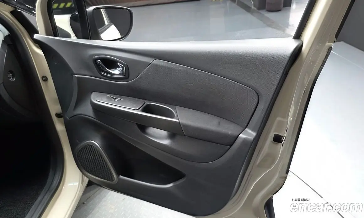 Renault (Samsung) QM3 2015 1.5 автомат (гидро), фото 14