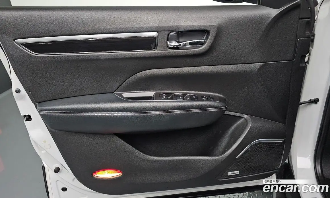Renault (Samsung) QM6 2016 2.0 автомат (гидро), фото 13 Renault (Samsung) QM6 2016 2.0 автомат (гидро), фото 13