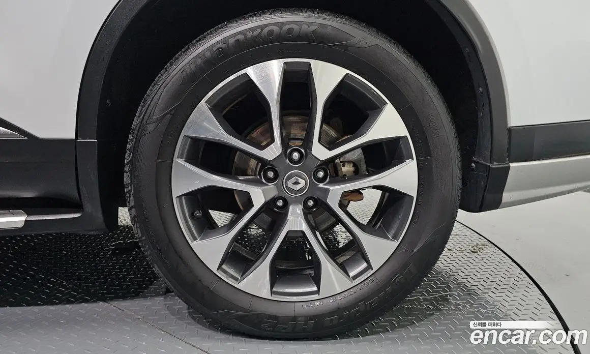 Renault (Samsung) QM6 2016 2.0 автомат (гидро), фото 6 Renault (Samsung) QM6 2016 2.0 автомат (гидро), фото 6