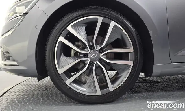 Renault (Samsung) SM6 2016 2.0 автомат (гидро), миниатюра 5 Renault (Samsung) SM6 2016 2.0 автомат (гидро), миниатюра 5