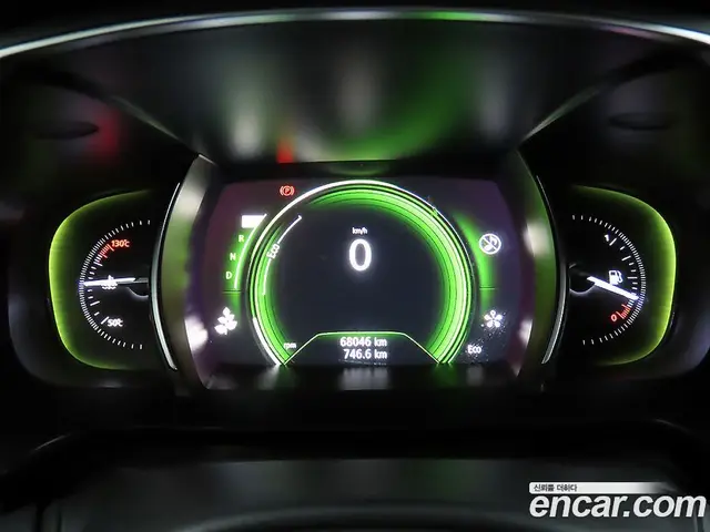 Renault (Samsung) SM6 2019 2.0 автомат (гидро), миниатюра 8