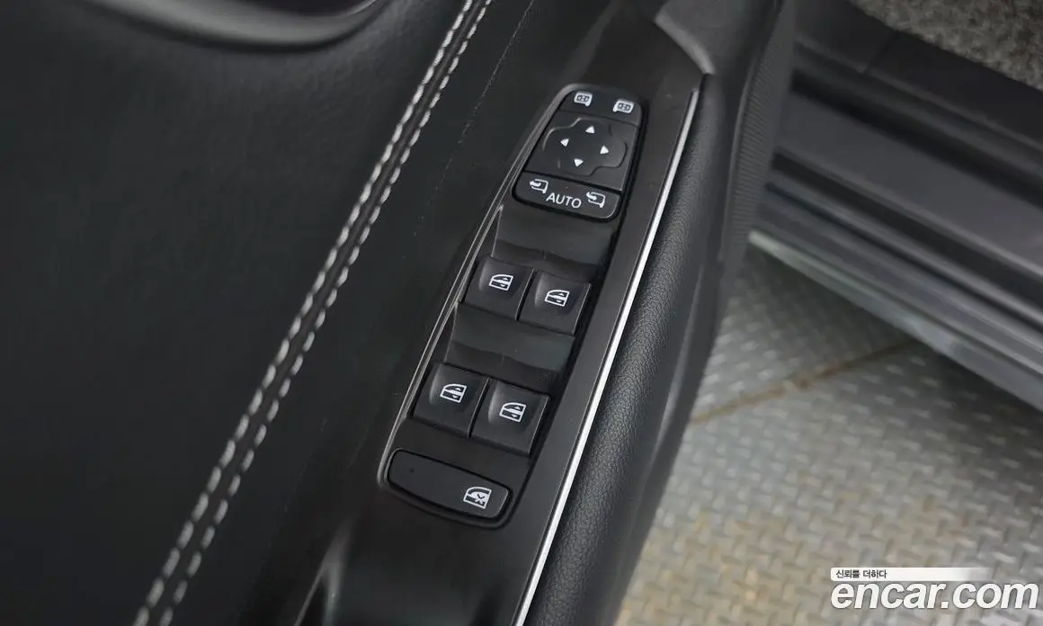 Renault (Samsung) SM6 2023 1.3 автомат (гидро), фото 17 Renault (Samsung) SM6 2023 1.3 автомат (гидро), фото 17