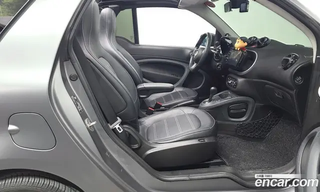 Smart Fortwo 2018 автомат (гидро), миниатюра 10 Smart Fortwo 2018 автомат (гидро), миниатюра 10
