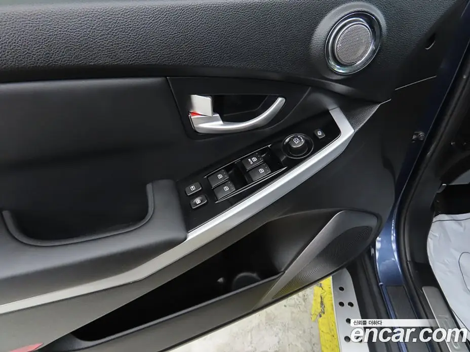 SsangYong Korando 2014 2.0 автомат (гидро), фото 13 SsangYong Korando 2014 2.0 автомат (гидро), фото 13
