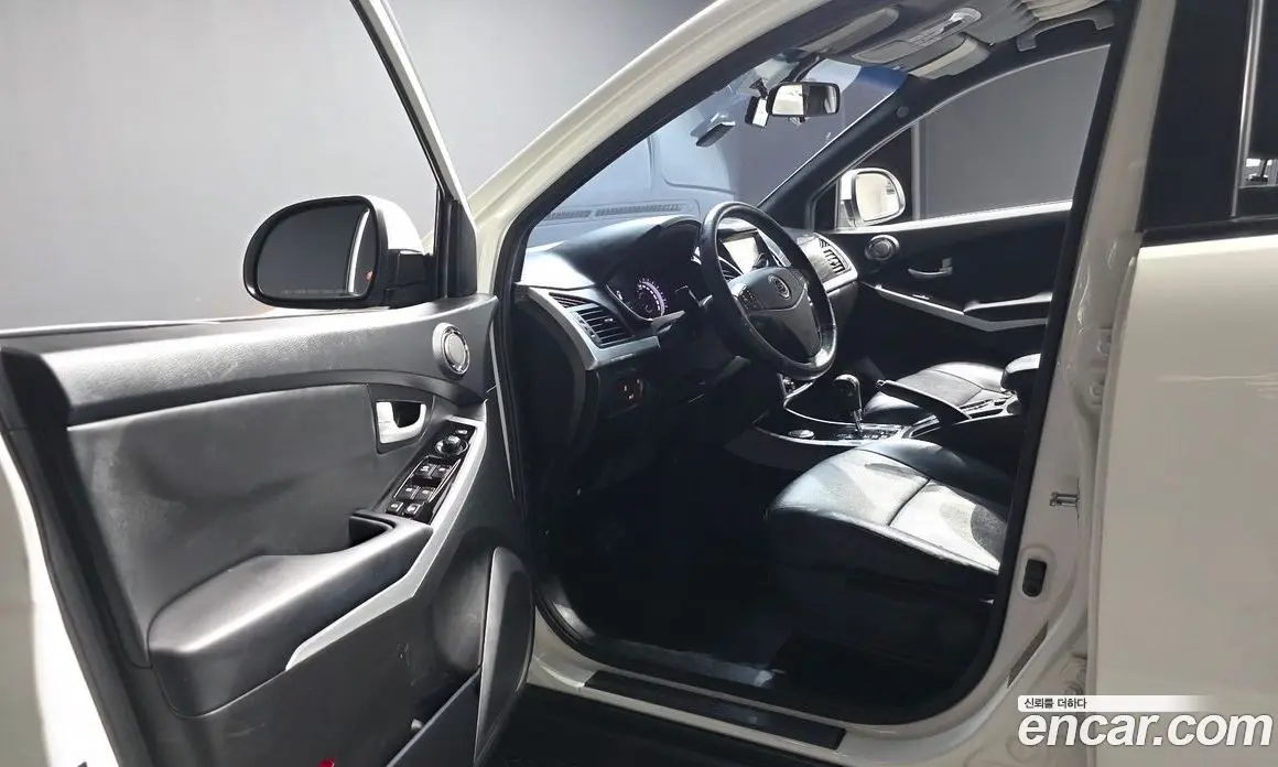 SsangYong Korando 2016 2.2 автомат (гидро), фото 13 SsangYong Korando 2016 2.2 автомат (гидро), фото 13