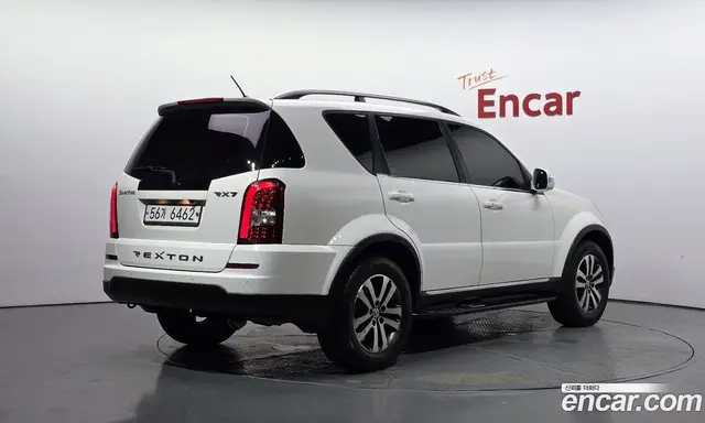 SsangYong Rexton 2015 2.0 автомат (гидро), миниатюра 2 SsangYong Rexton 2015 2.0 автомат (гидро), миниатюра 2