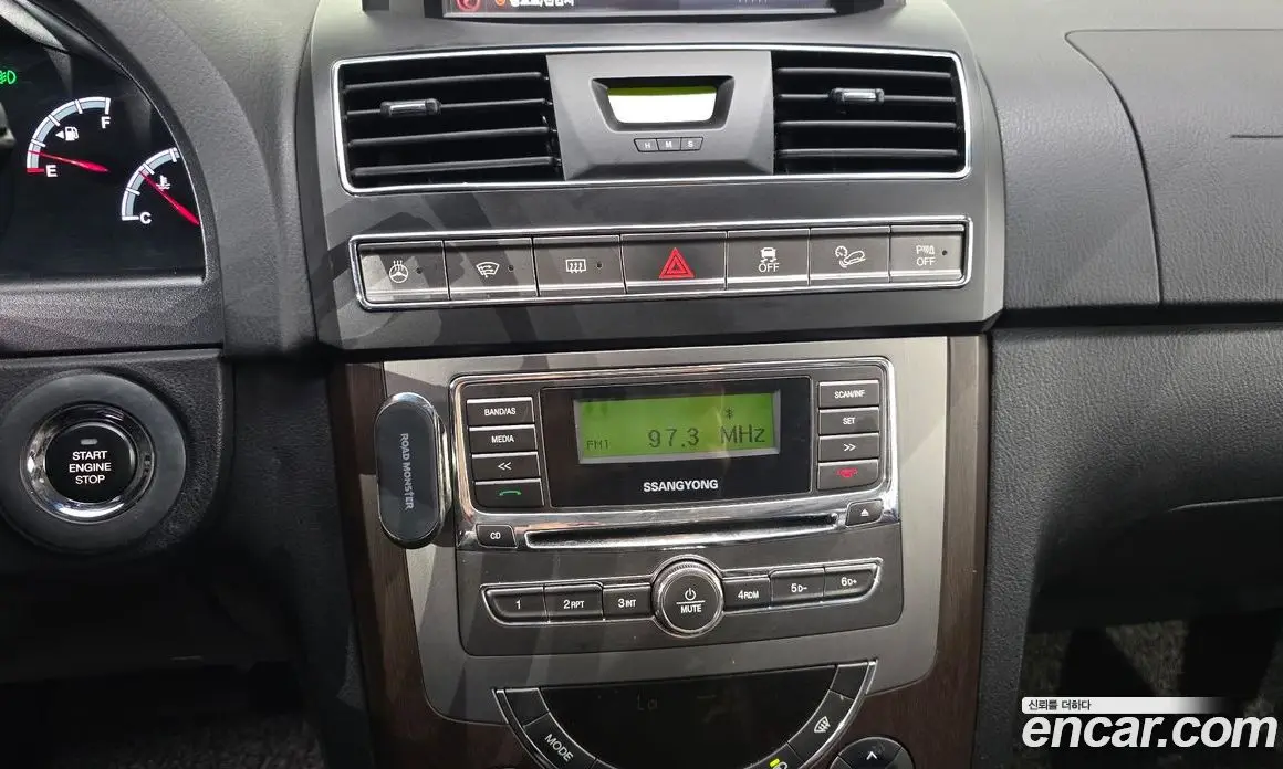 SsangYong Rexton 2015 2.0 автомат (гидро), фото 16 SsangYong Rexton 2015 2.0 автомат (гидро), фото 16