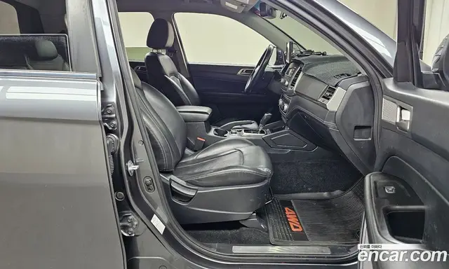 SsangYong Rexton 2018 2.2 автомат (гидро), миниатюра 11 SsangYong Rexton 2018 2.2 автомат (гидро), миниатюра 11
