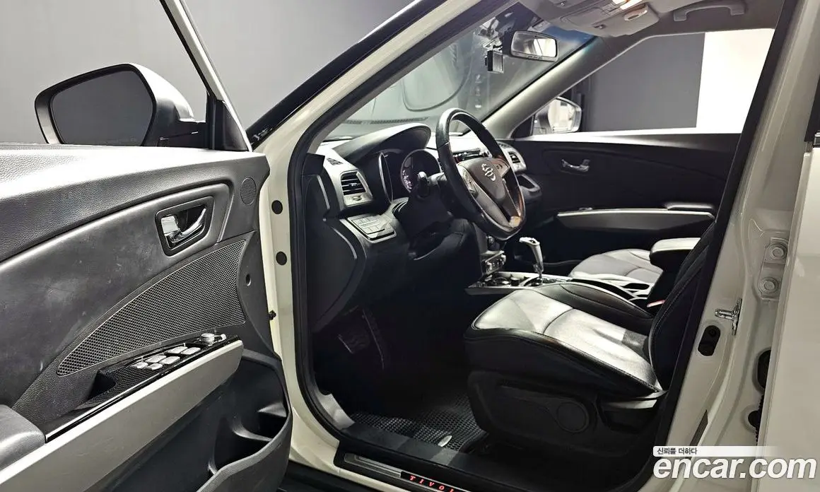 SsangYong TIBOLI 2016 1.6 автомат (гидро), фото 12 SsangYong TIBOLI 2016 1.6 автомат (гидро), фото 12