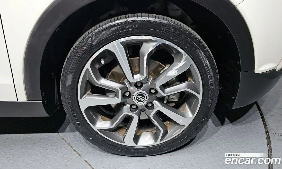 SsangYong TIBOLI 2016 1.6 автомат (гидро), фото 5 SsangYong TIBOLI 2016 1.6 автомат (гидро), фото 5