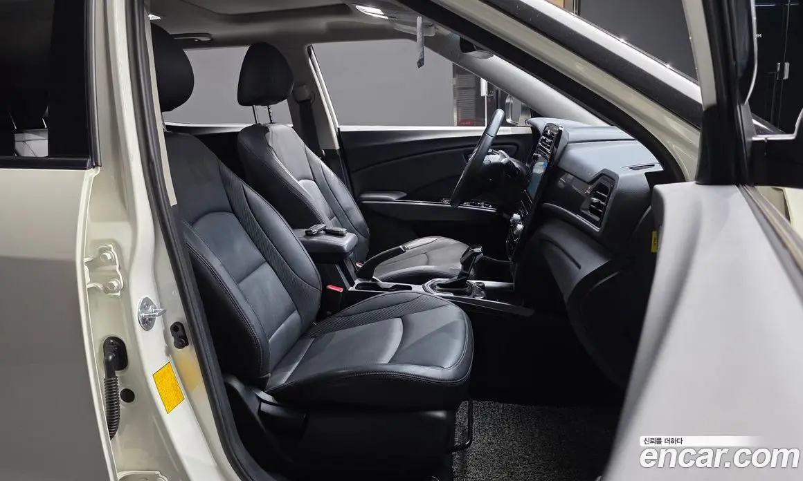 SsangYong TIBOLI 2019 1.5 автомат (гидро), фото 11 SsangYong TIBOLI 2019 1.5 автомат (гидро), фото 11