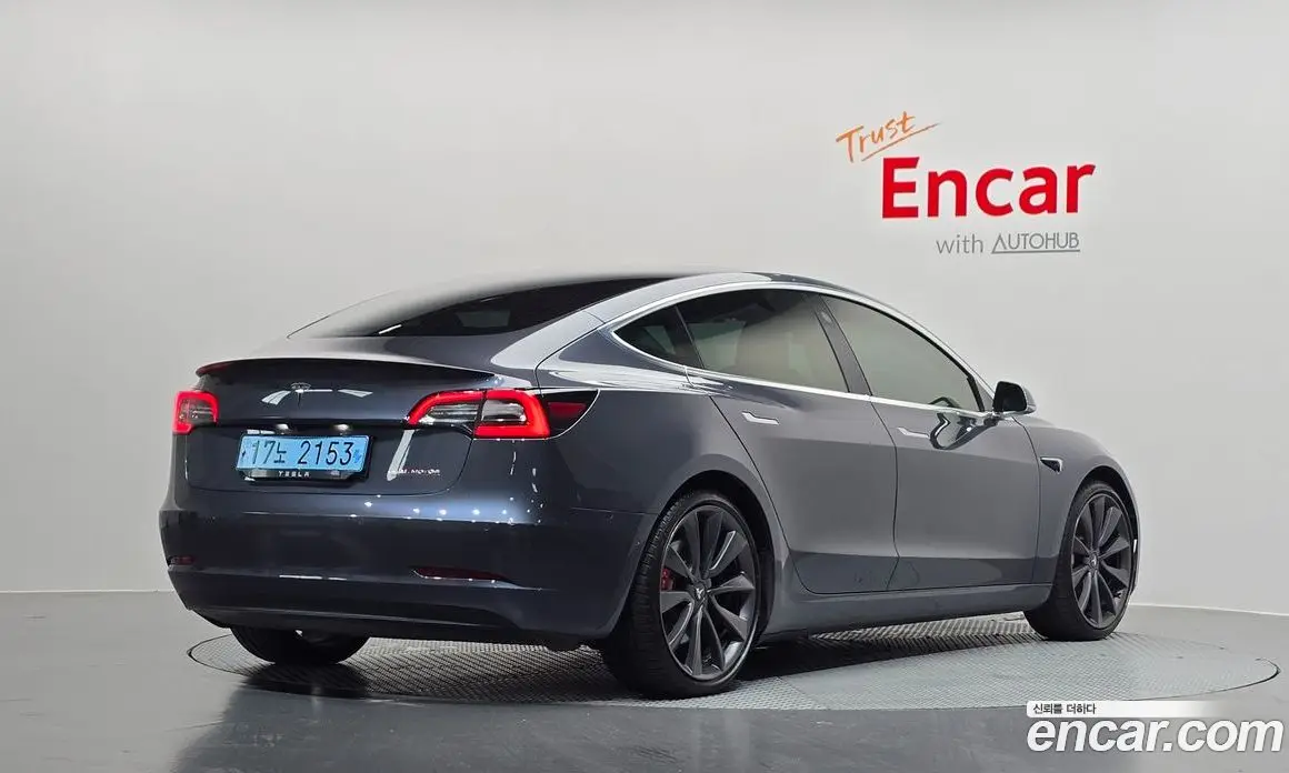 Tesla Model 3 2020 0.2 автомат (гидро), фото 1 Tesla Model 3 2020 0.2 автомат (гидро), фото 1
