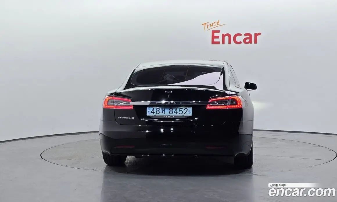 Tesla Model S 2019 0.3 автомат (гидро), фото 4 Tesla Model S 2019 0.3 автомат (гидро), фото 4