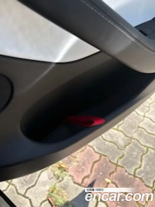 Tesla Model Y 2022 0.2 автомат (гидро), миниатюра 10 Tesla Model Y 2022 0.2 автомат (гидро), миниатюра 10