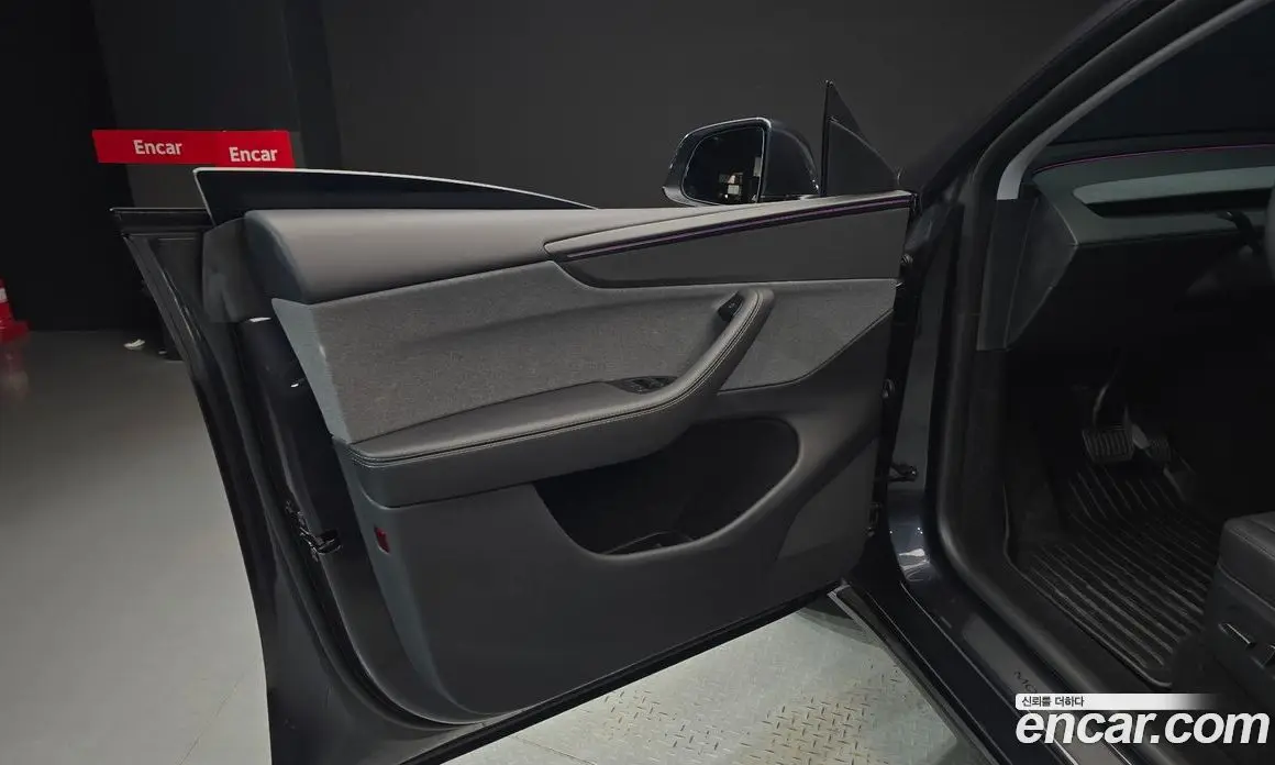 Tesla Model Y 2025 0.2 автомат (гидро), фото 14 Tesla Model Y 2025 0.2 автомат (гидро), фото 14