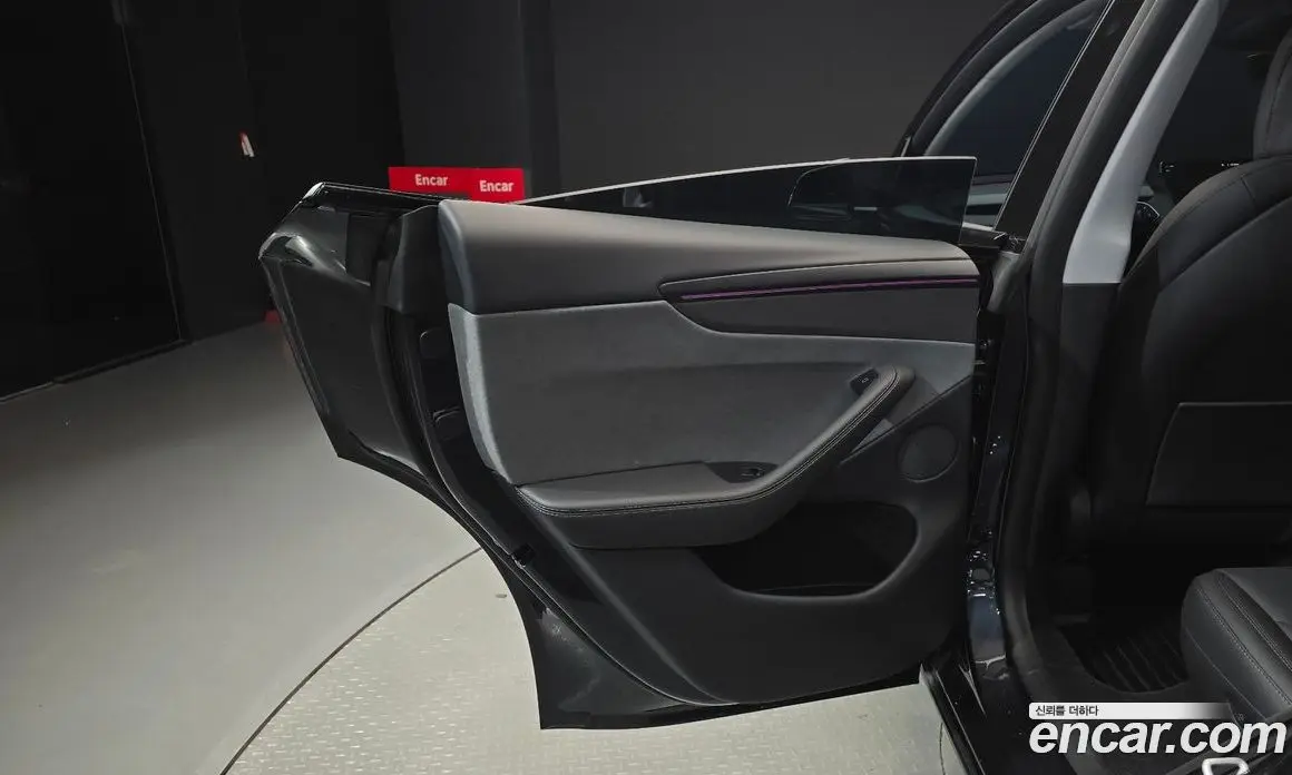Tesla Model Y 2025 0.2 автомат (гидро), фото 15 Tesla Model Y 2025 0.2 автомат (гидро), фото 15