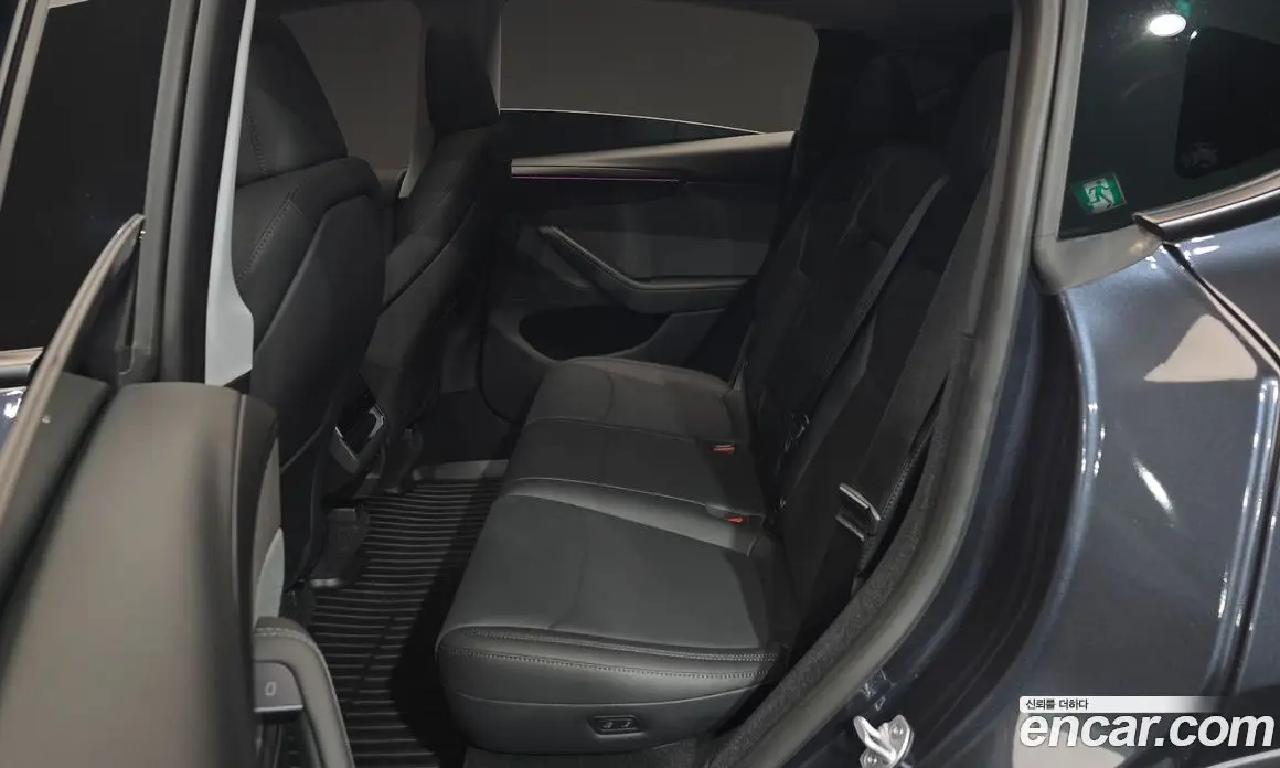 Tesla Model Y 2025 0.2 автомат (гидро), фото 18 Tesla Model Y 2025 0.2 автомат (гидро), фото 18