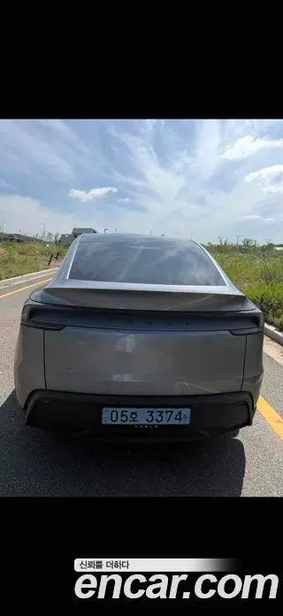 Tesla Model Y 2025 автомат (гидро), фото 2 Tesla Model Y 2025 автомат (гидро), фото 2