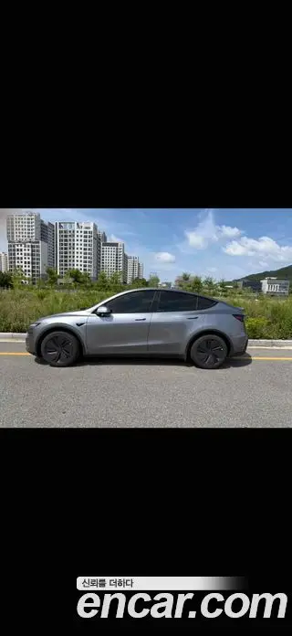 Tesla Model Y 2025 автомат (гидро), фото 4 Tesla Model Y 2025 автомат (гидро), фото 4