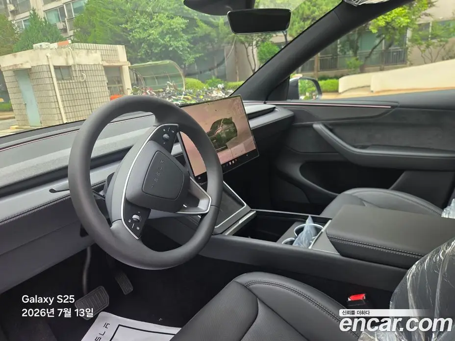 Tesla Model Y 2026 автомат (гидро), фото 6 Tesla Model Y 2026 автомат (гидро), фото 6