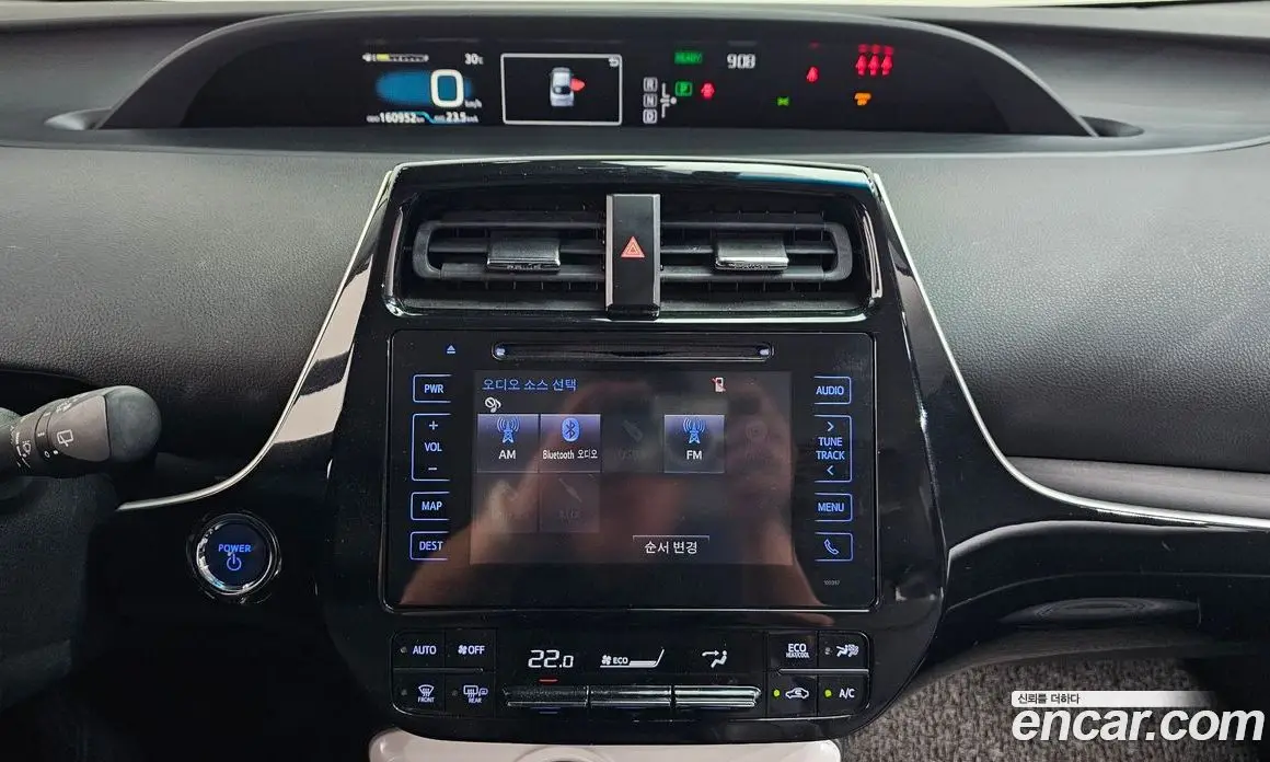 Toyota Prius 2017 1.8 автомат (гидро), фото 14