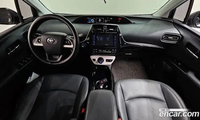 Toyota Prius 2017 1.8 автомат (гидро), миниатюра 7