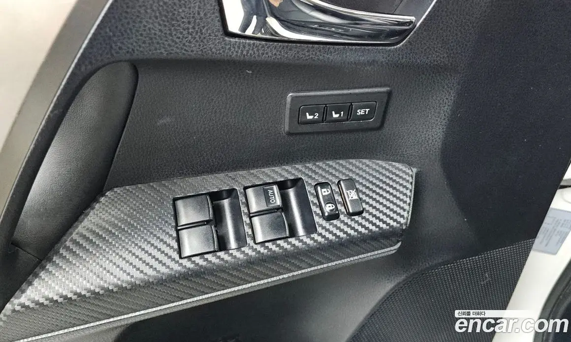Toyota RAV4 2015 2.5 автомат (гидро), фото 27 Toyota RAV4 2015 2.5 автомат (гидро), фото 27