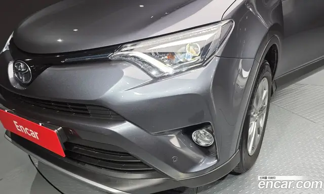 Toyota RAV4 2018 2.5 автомат (гидро), миниатюра 8 Toyota RAV4 2018 2.5 автомат (гидро), миниатюра 8