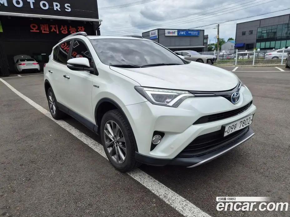 Toyota RAV4 2018 2.5 автомат (гидро), фото 1 Toyota RAV4 2018 2.5 автомат (гидро), фото 1