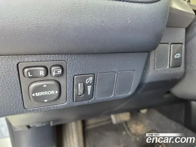 Toyota RAV4 2018 2.5 автомат (гидро), миниатюра 12