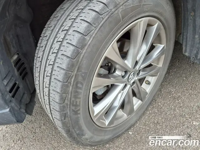 Toyota RAV4 2018 2.5 автомат (гидро), миниатюра 5 Toyota RAV4 2018 2.5 автомат (гидро), миниатюра 5