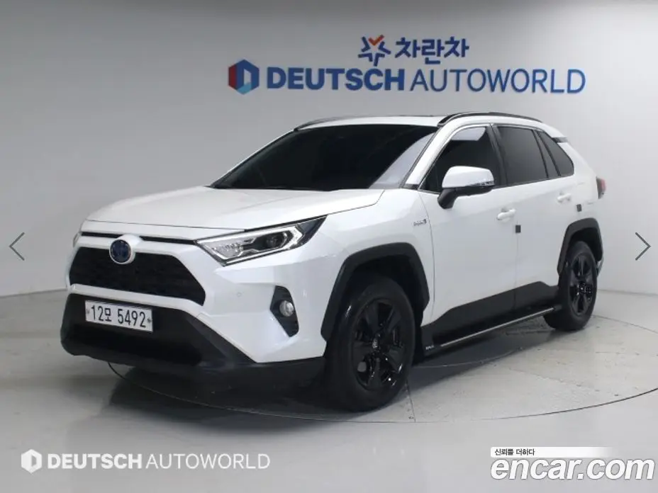 Toyota RAV4 2019 2.5 автомат (вариатор), фото 1 Toyota RAV4 2019 2.5 автомат (вариатор), фото 1