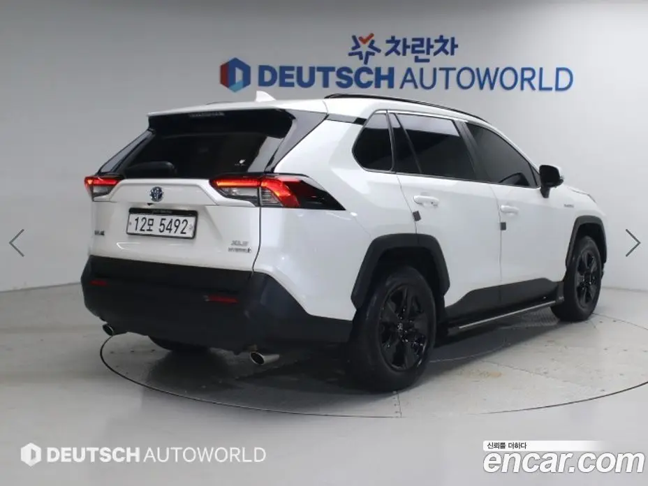 Toyota RAV4 2019 2.5 автомат (вариатор), фото 2 Toyota RAV4 2019 2.5 автомат (вариатор), фото 2