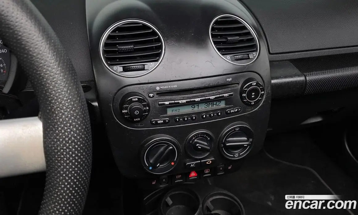 Volkswagen Beatle 2007 2.0 автомат (гидро), фото 13 Volkswagen Beatle 2007 2.0 автомат (гидро), фото 13