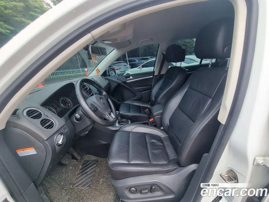 Volkswagen Tiguan 2016 2.0 автомат (гидро), фото 11