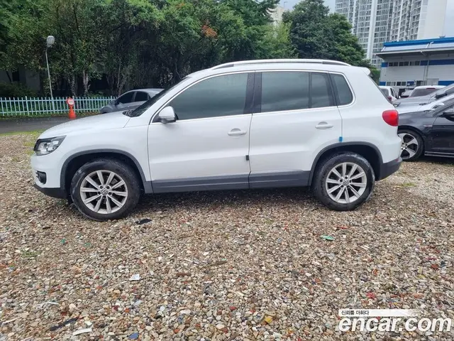 Volkswagen Tiguan 2016 2.0 автомат (гидро), миниатюра 4