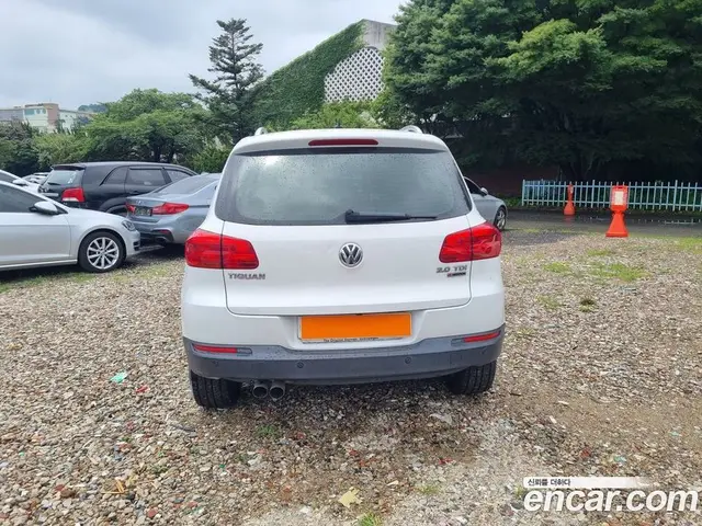 Volkswagen Tiguan 2016 2.0 автомат (гидро), миниатюра 6