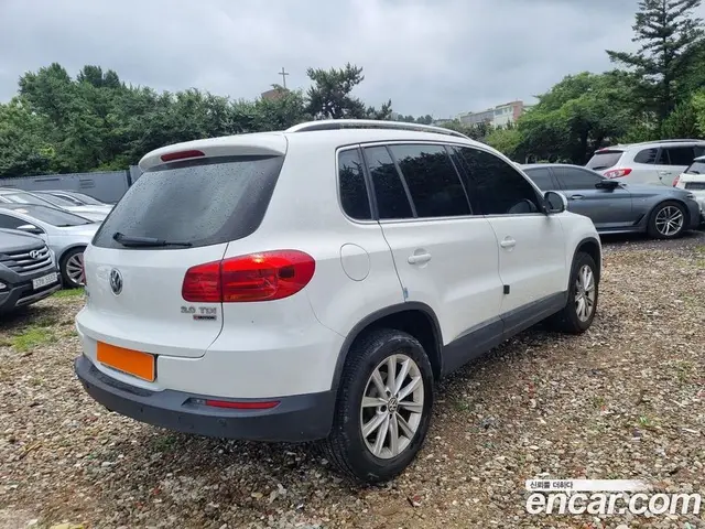 Volkswagen Tiguan 2016 2.0 автомат (гидро), миниатюра 7