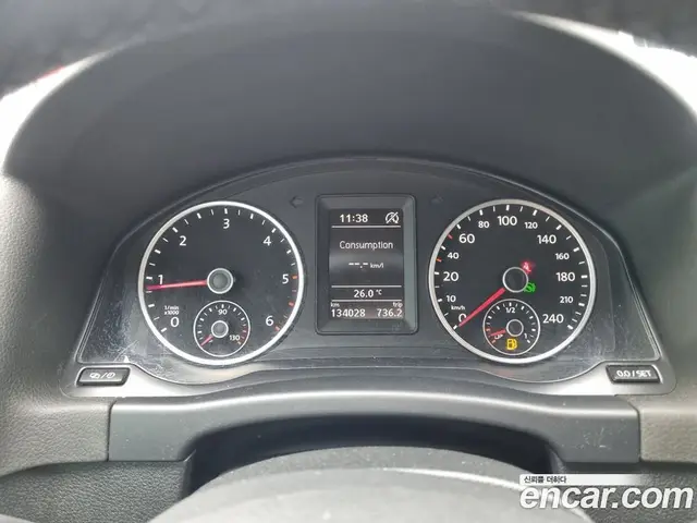 Volkswagen Tiguan 2016 2.0 автомат (гидро), миниатюра 8