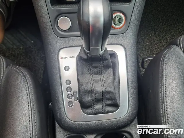 Volkswagen Tiguan 2016 2.0 автомат (гидро), миниатюра 9